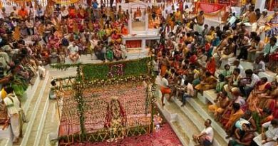 Chakrapushkarni teerth snan in varanasi at manikarnika Ghat