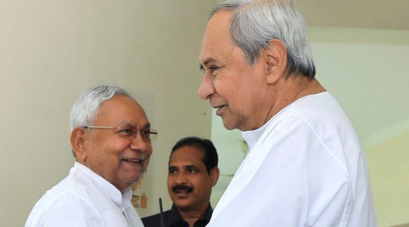 42n97rq8_nitish-kumar-naveen-patnaik_625x300_09_May_23.jpg