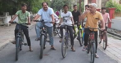 Car owners rode cycles, gave the mantra of health