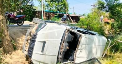 Scorpio overturned in Gonda, five injured