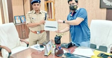 SP distributed tablets to police officers