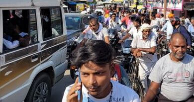 Railway gate broken due to bull attack, jam for two hours